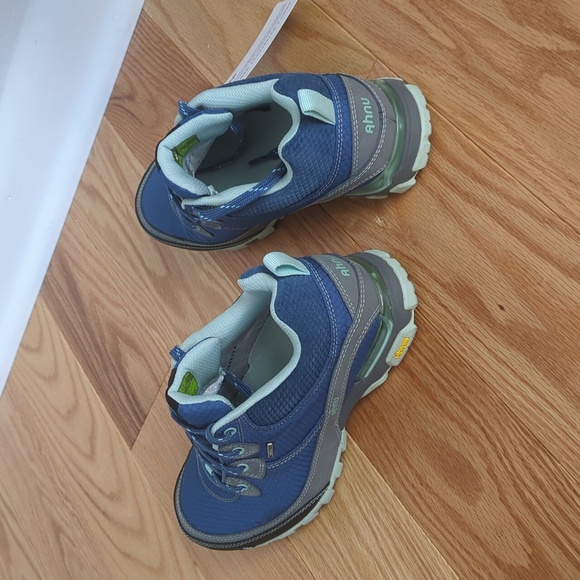 New Ahnu Sugarpine Women's Air Mesh Waterproof Hiking Boot, Size 6 - Picture 5 of 11